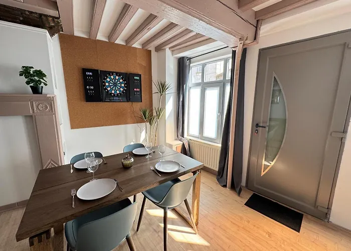 Maison 2ch - Netflix - Fléchettes - Hyper Centre